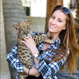 Meet your Posher, Lauren